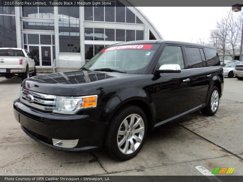 Front 3/4 View of 2010 Flex Limited