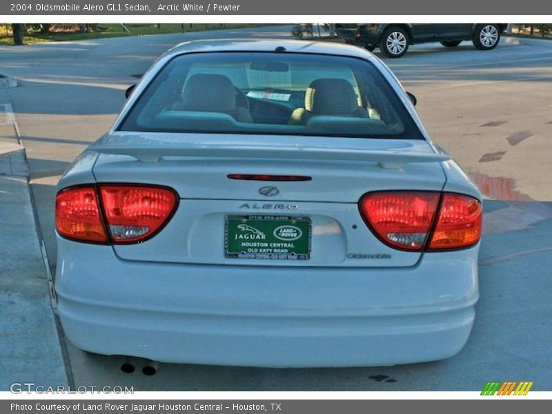 Arctic White / Pewter 2004 Oldsmobile Alero GL1 Sedan