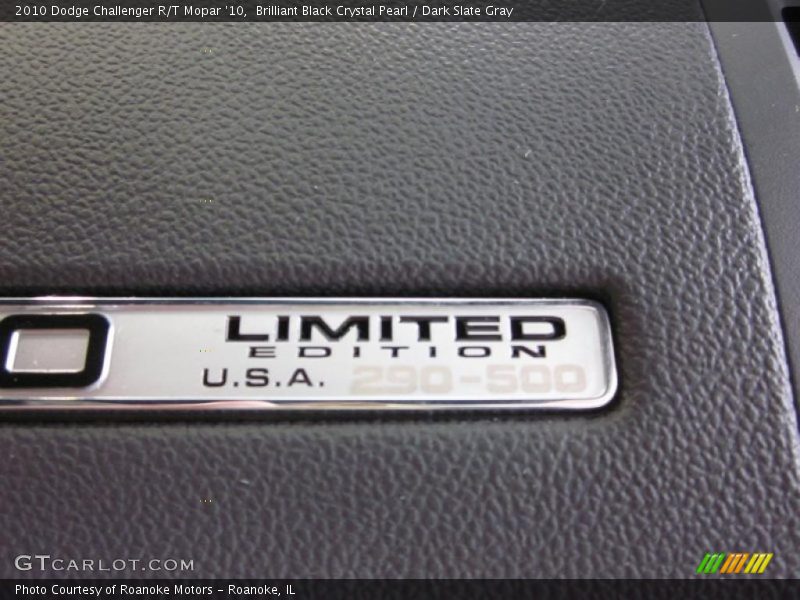 Brilliant Black Crystal Pearl / Dark Slate Gray 2010 Dodge Challenger R/T Mopar '10