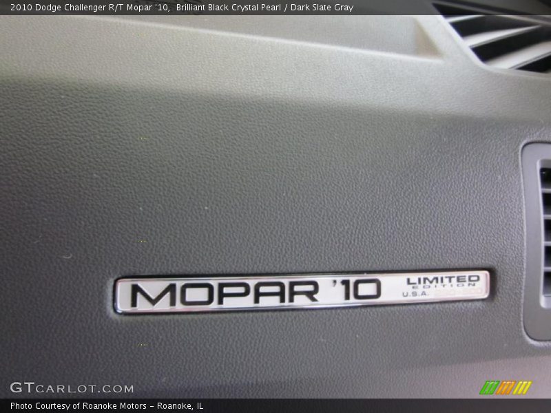 Brilliant Black Crystal Pearl / Dark Slate Gray 2010 Dodge Challenger R/T Mopar '10