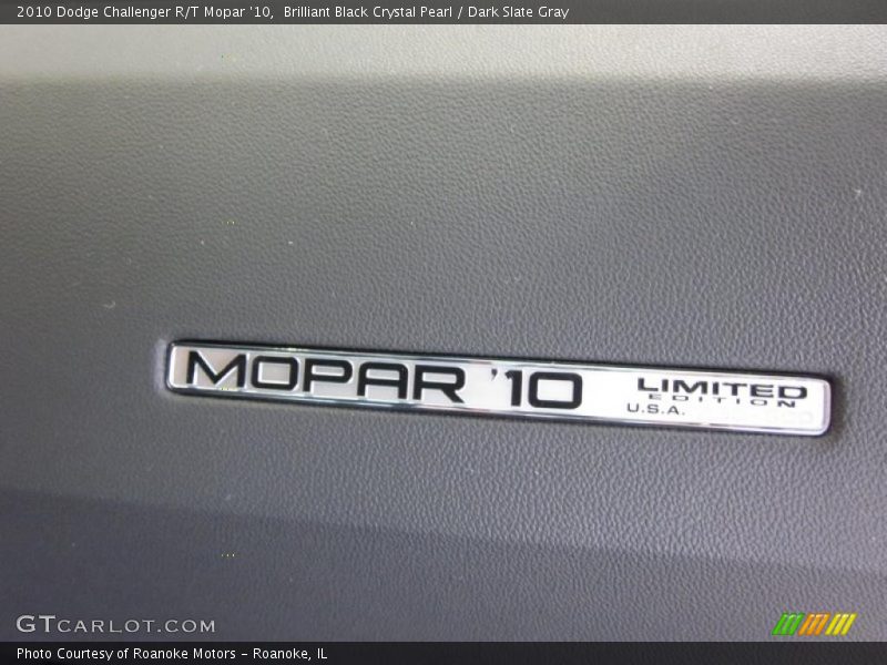 Brilliant Black Crystal Pearl / Dark Slate Gray 2010 Dodge Challenger R/T Mopar '10