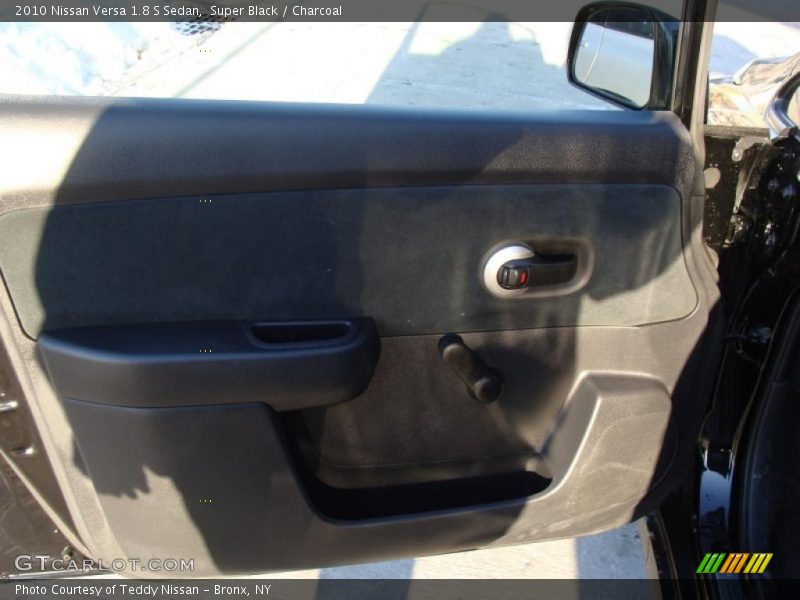 Super Black / Charcoal 2010 Nissan Versa 1.8 S Sedan
