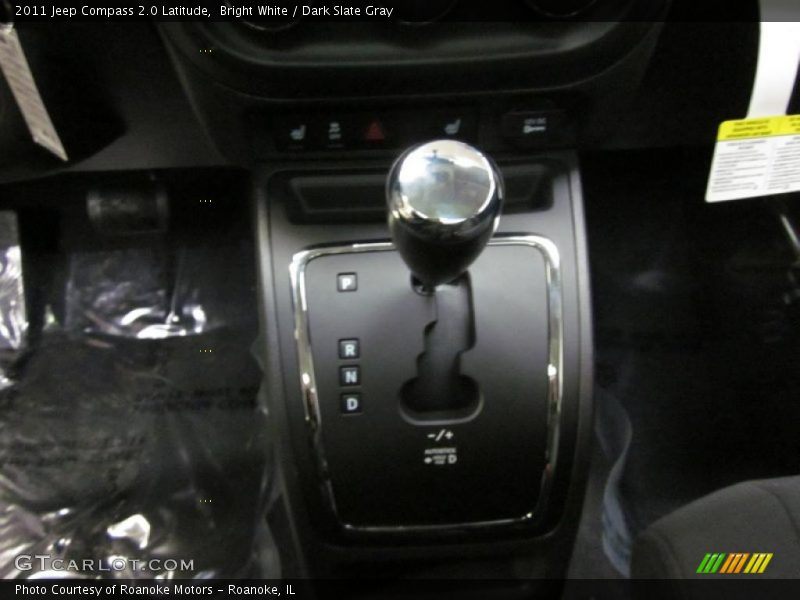 Bright White / Dark Slate Gray 2011 Jeep Compass 2.0 Latitude