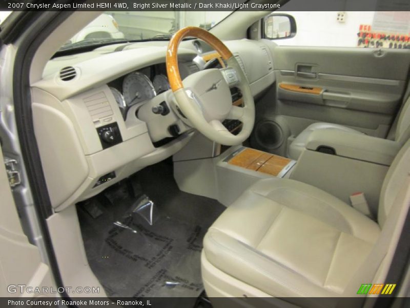 Bright Silver Metallic / Dark Khaki/Light Graystone 2007 Chrysler Aspen Limited HEMI 4WD