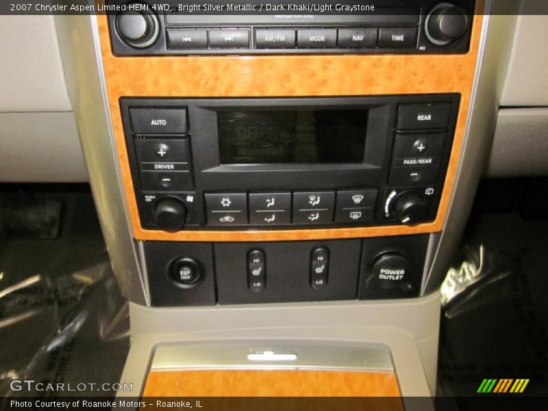 Bright Silver Metallic / Dark Khaki/Light Graystone 2007 Chrysler Aspen Limited HEMI 4WD