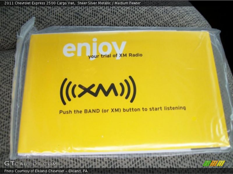 Sheer Silver Metallic / Medium Pewter 2011 Chevrolet Express 2500 Cargo Van