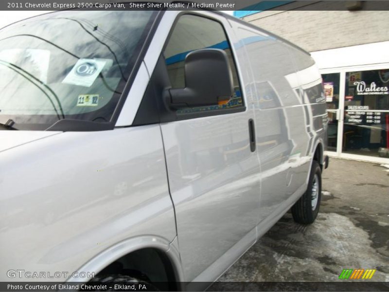 Sheer Silver Metallic / Medium Pewter 2011 Chevrolet Express 2500 Cargo Van
