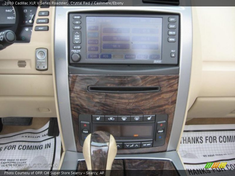 Controls of 2009 XLR V Series Roadster
