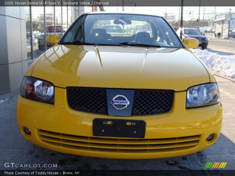 Sunburst Yellow / Charcoal 2005 Nissan Sentra SE-R Spec V