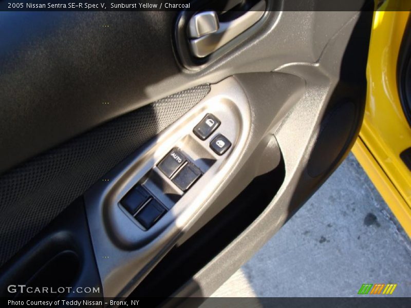 Sunburst Yellow / Charcoal 2005 Nissan Sentra SE-R Spec V