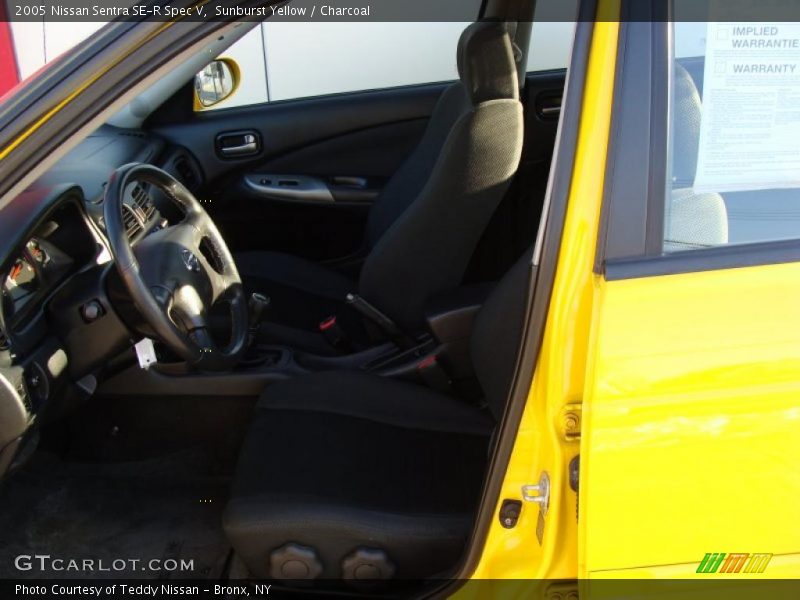 Sunburst Yellow / Charcoal 2005 Nissan Sentra SE-R Spec V