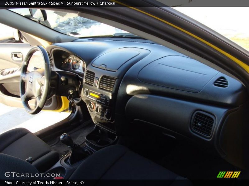 Sunburst Yellow / Charcoal 2005 Nissan Sentra SE-R Spec V