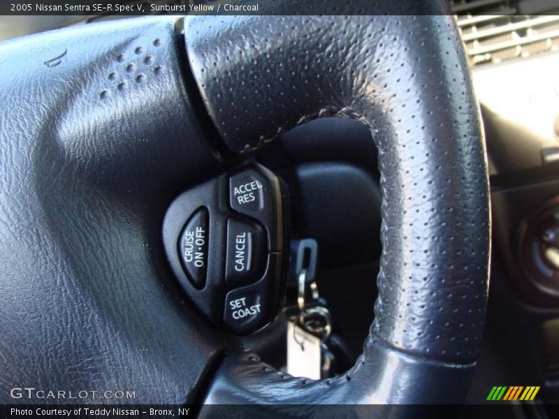 Sunburst Yellow / Charcoal 2005 Nissan Sentra SE-R Spec V