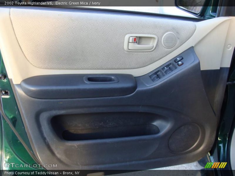 Electric Green Mica / Ivory 2002 Toyota Highlander V6