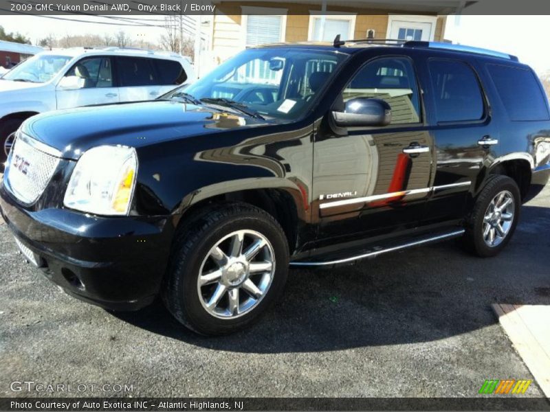 Onyx Black / Ebony 2009 GMC Yukon Denali AWD