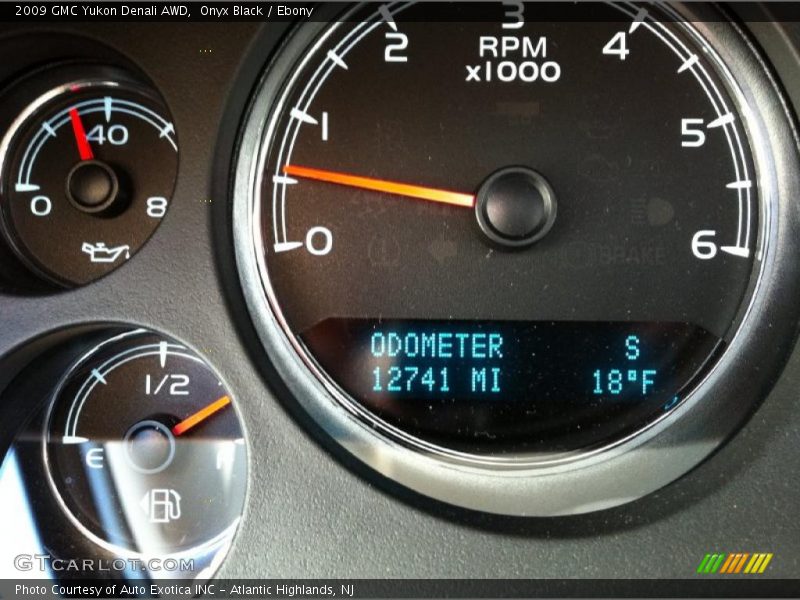 Onyx Black / Ebony 2009 GMC Yukon Denali AWD