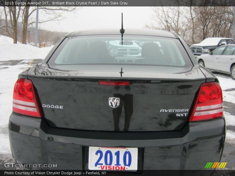 Brilliant Black Crystal Pearl / Dark Slate Gray 2010 Dodge Avenger SXT