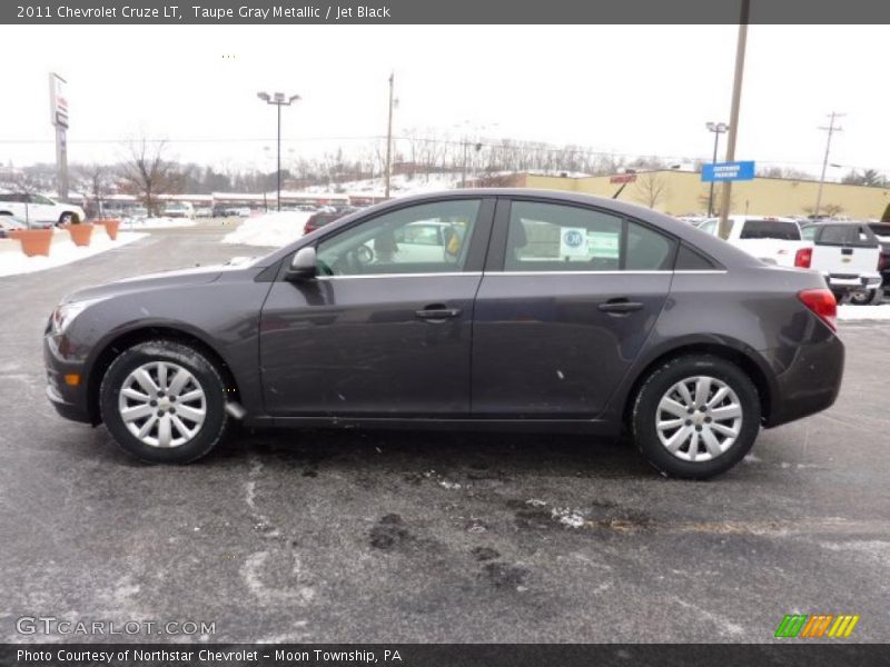 Taupe Gray Metallic / Jet Black 2011 Chevrolet Cruze LT