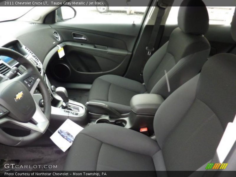 Taupe Gray Metallic / Jet Black 2011 Chevrolet Cruze LT