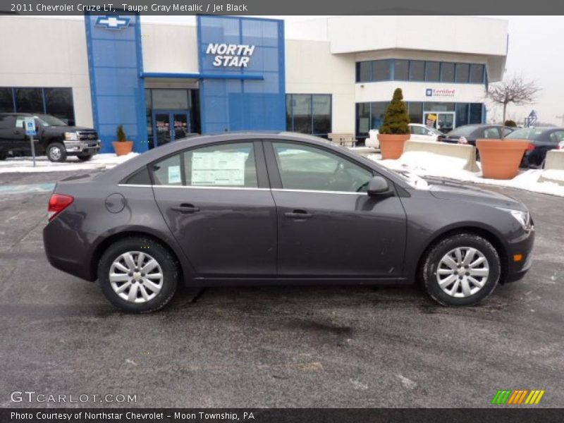 Taupe Gray Metallic / Jet Black 2011 Chevrolet Cruze LT