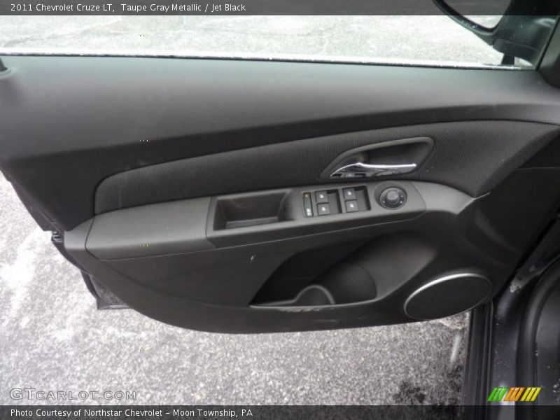 Taupe Gray Metallic / Jet Black 2011 Chevrolet Cruze LT