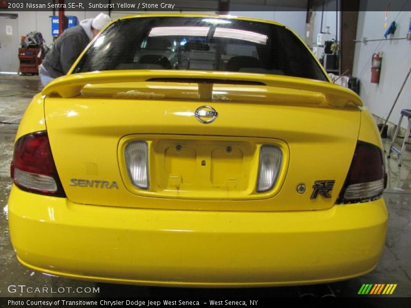 Sunburst Yellow / Stone Gray 2003 Nissan Sentra SE-R