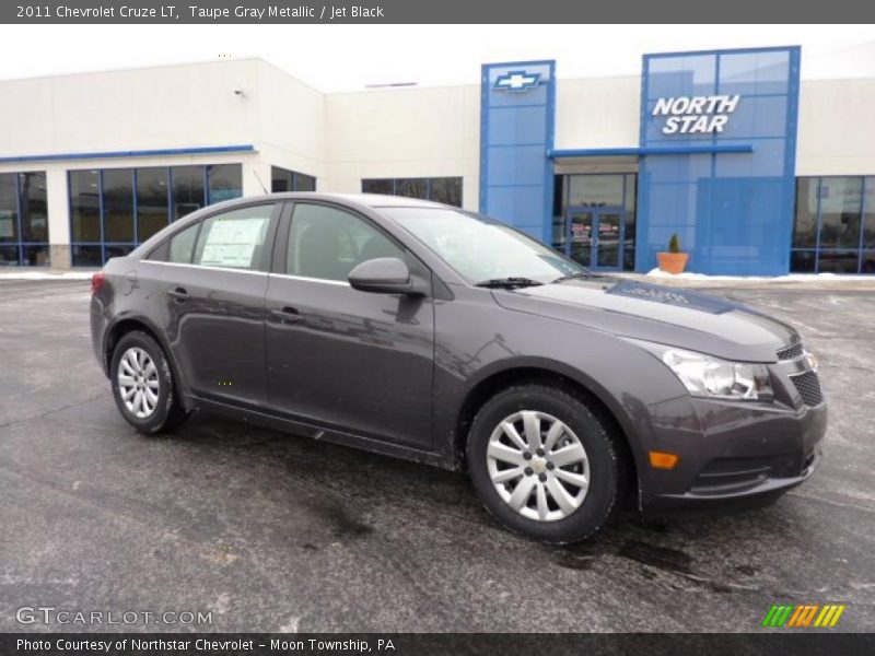 Taupe Gray Metallic / Jet Black 2011 Chevrolet Cruze LT