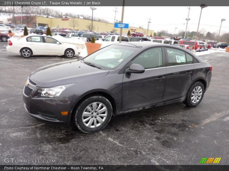 Taupe Gray Metallic / Jet Black 2011 Chevrolet Cruze LT