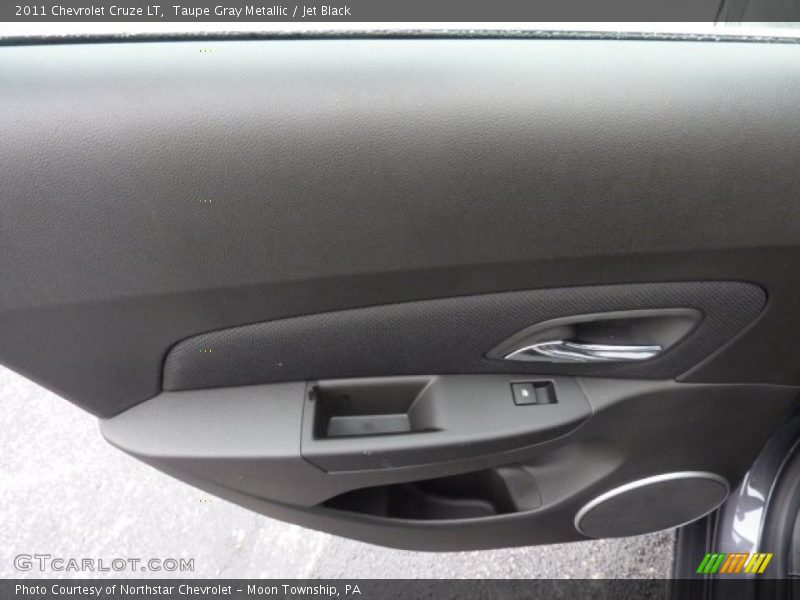 Taupe Gray Metallic / Jet Black 2011 Chevrolet Cruze LT