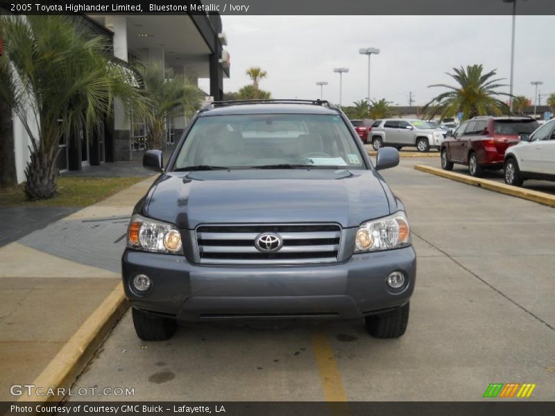 Bluestone Metallic / Ivory 2005 Toyota Highlander Limited