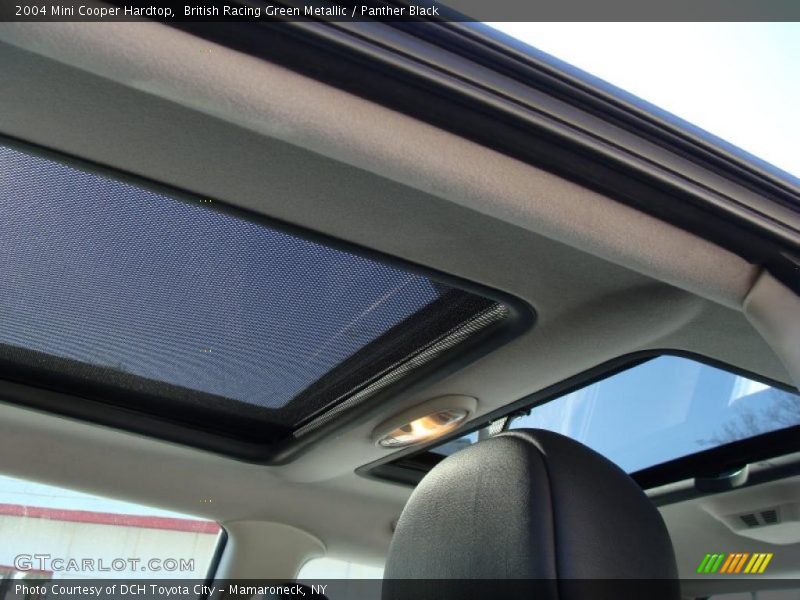 British Racing Green Metallic / Panther Black 2004 Mini Cooper Hardtop