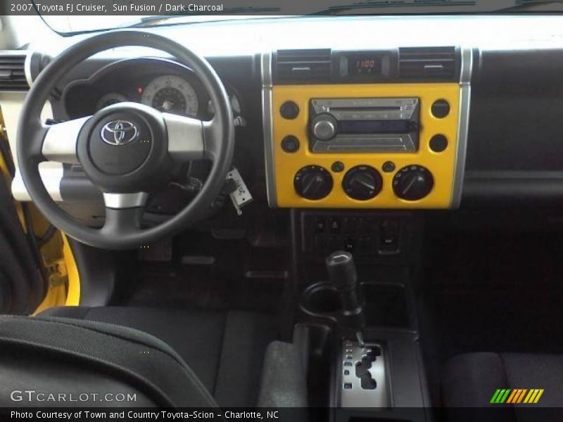 Sun Fusion / Dark Charcoal 2007 Toyota FJ Cruiser