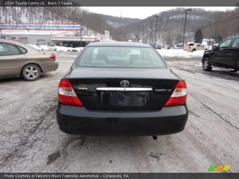 Black / Taupe 2004 Toyota Camry LE