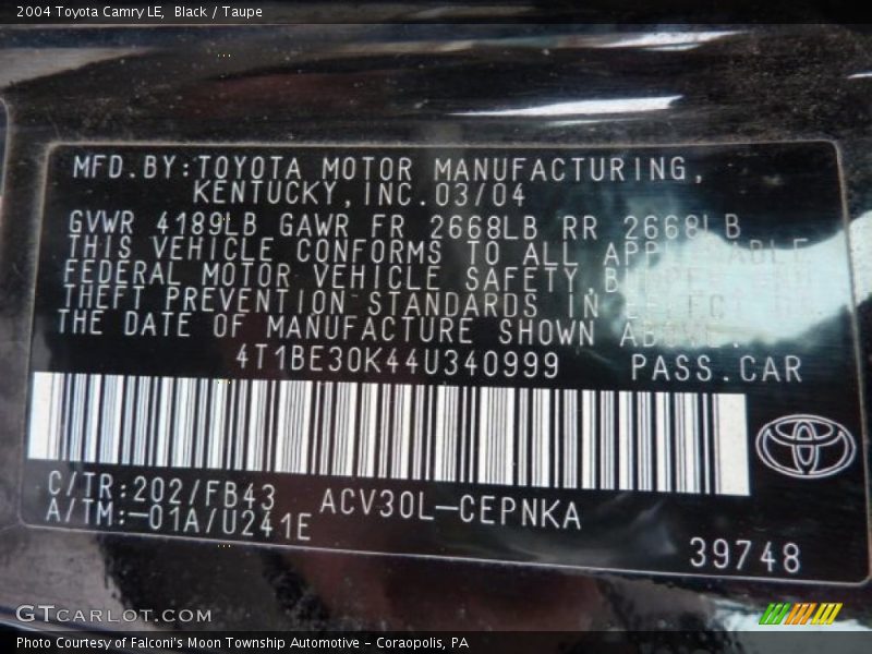 Black / Taupe 2004 Toyota Camry LE
