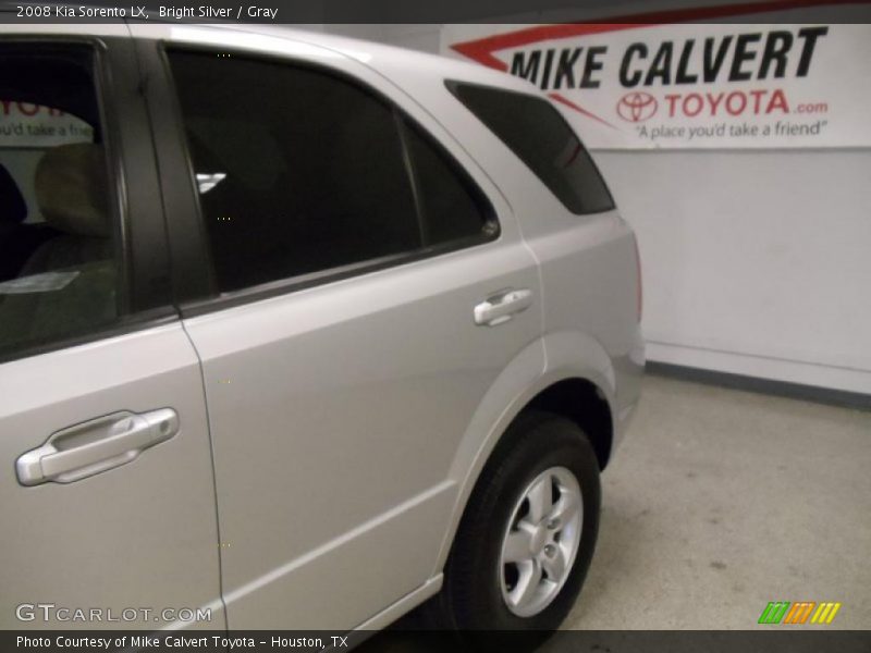 Bright Silver / Gray 2008 Kia Sorento LX
