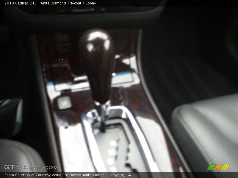 White Diamond Tri-coat / Ebony 2010 Cadillac DTS
