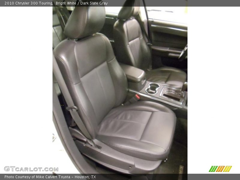 Bright White / Dark Slate Gray 2010 Chrysler 300 Touring
