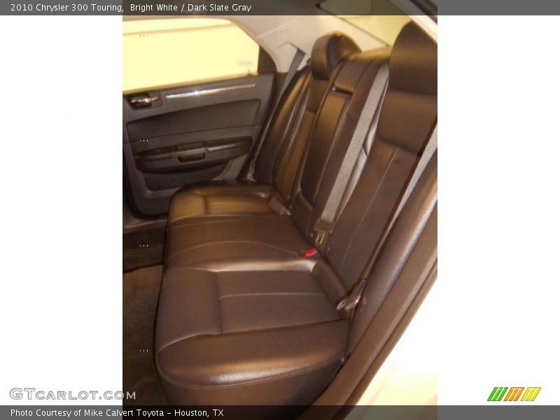 Bright White / Dark Slate Gray 2010 Chrysler 300 Touring