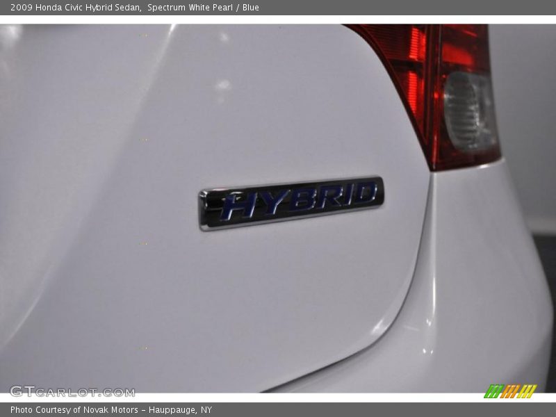 Spectrum White Pearl / Blue 2009 Honda Civic Hybrid Sedan