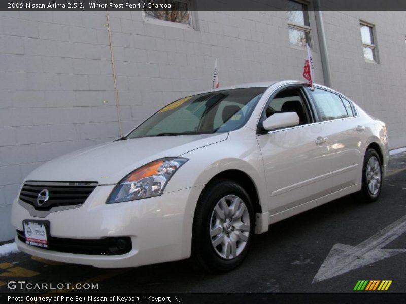 Winter Frost Pearl / Charcoal 2009 Nissan Altima 2.5 S