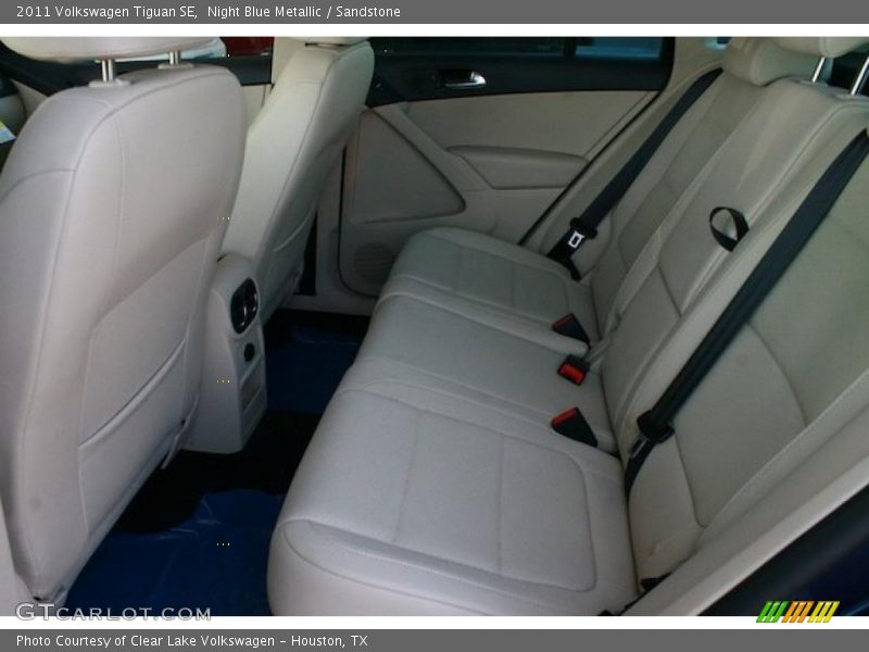 Night Blue Metallic / Sandstone 2011 Volkswagen Tiguan SE