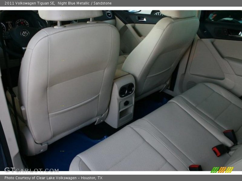 Night Blue Metallic / Sandstone 2011 Volkswagen Tiguan SE