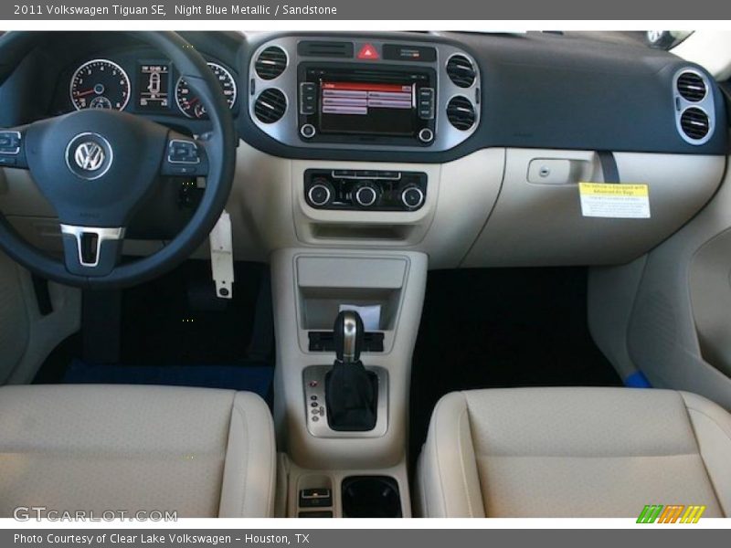 Night Blue Metallic / Sandstone 2011 Volkswagen Tiguan SE