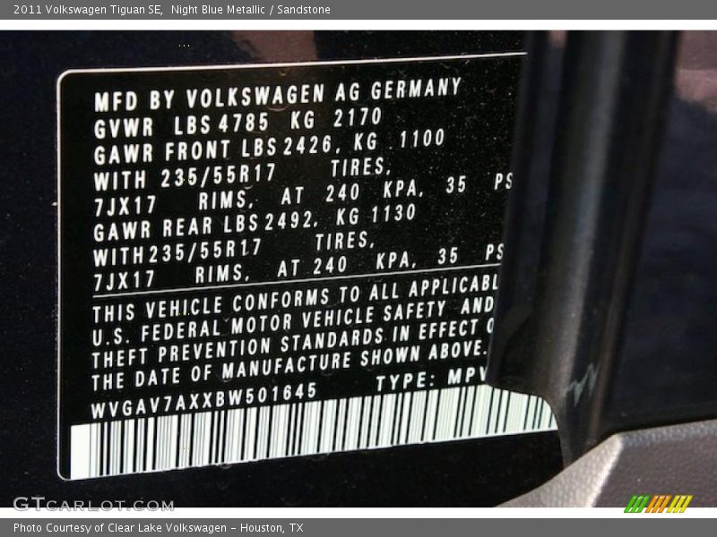Night Blue Metallic / Sandstone 2011 Volkswagen Tiguan SE