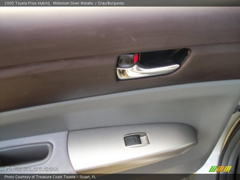 Millenium Silver Metallic / Gray/Burgundy 2005 Toyota Prius Hybrid