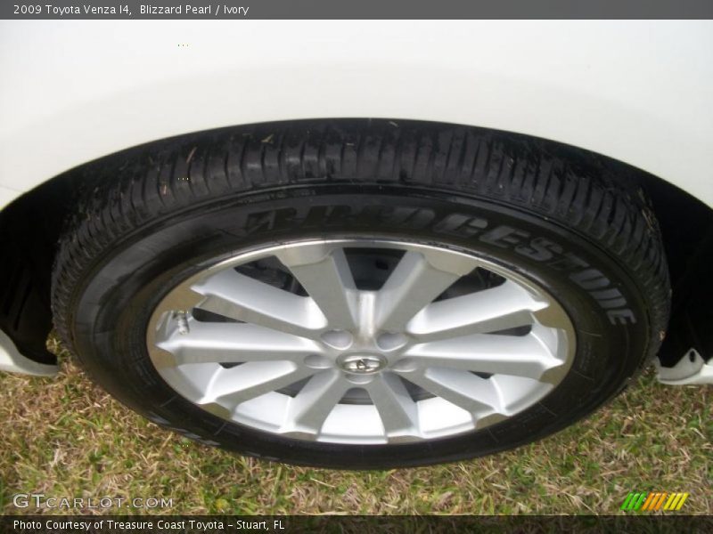 Blizzard Pearl / Ivory 2009 Toyota Venza I4