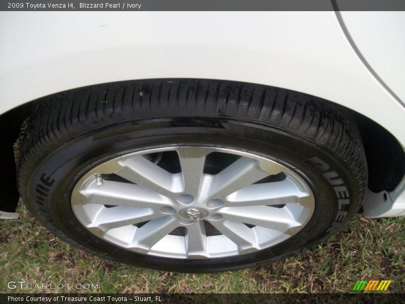 Blizzard Pearl / Ivory 2009 Toyota Venza I4