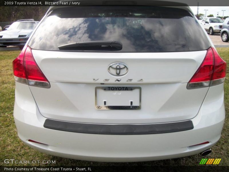 Blizzard Pearl / Ivory 2009 Toyota Venza I4