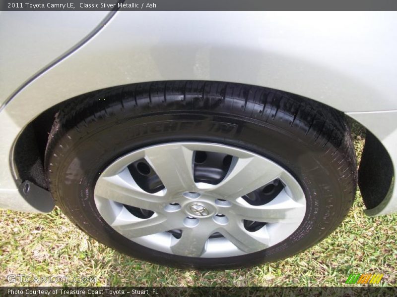 Classic Silver Metallic / Ash 2011 Toyota Camry LE