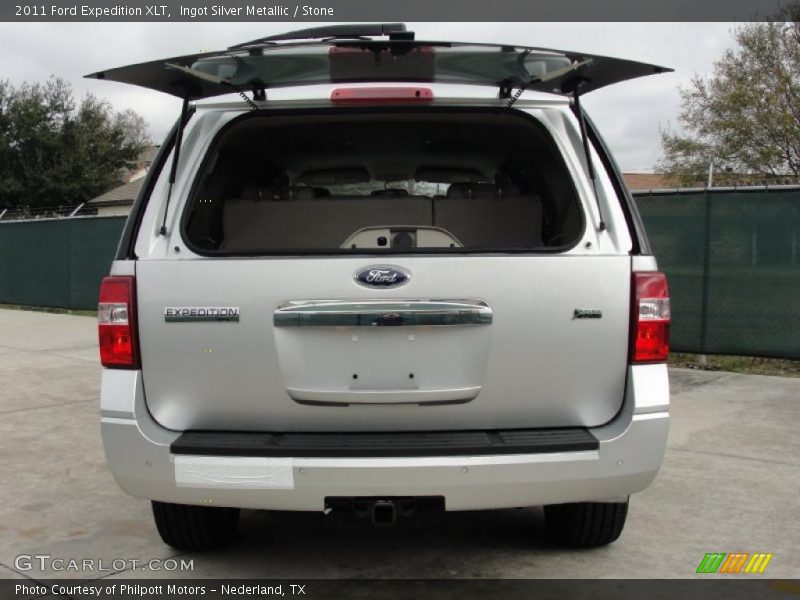 Ingot Silver Metallic / Stone 2011 Ford Expedition XLT